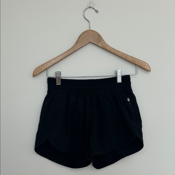 lululemon athletica Pants - lululemon athletica Track That High-Rise Lined Shorts Size 6